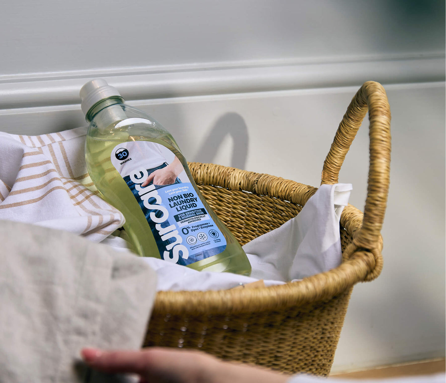FABRIC SOFTENER + LAUNDRY LIQUID BUNDLE